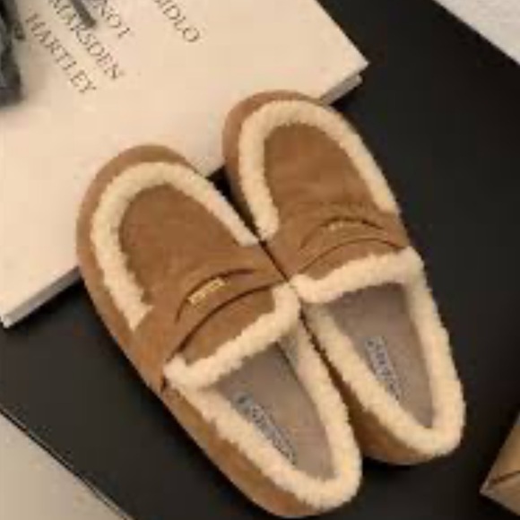 Steve Madden Shearling Lined Loafers in Chestnut Color Size 11 - Picture 3 of 10